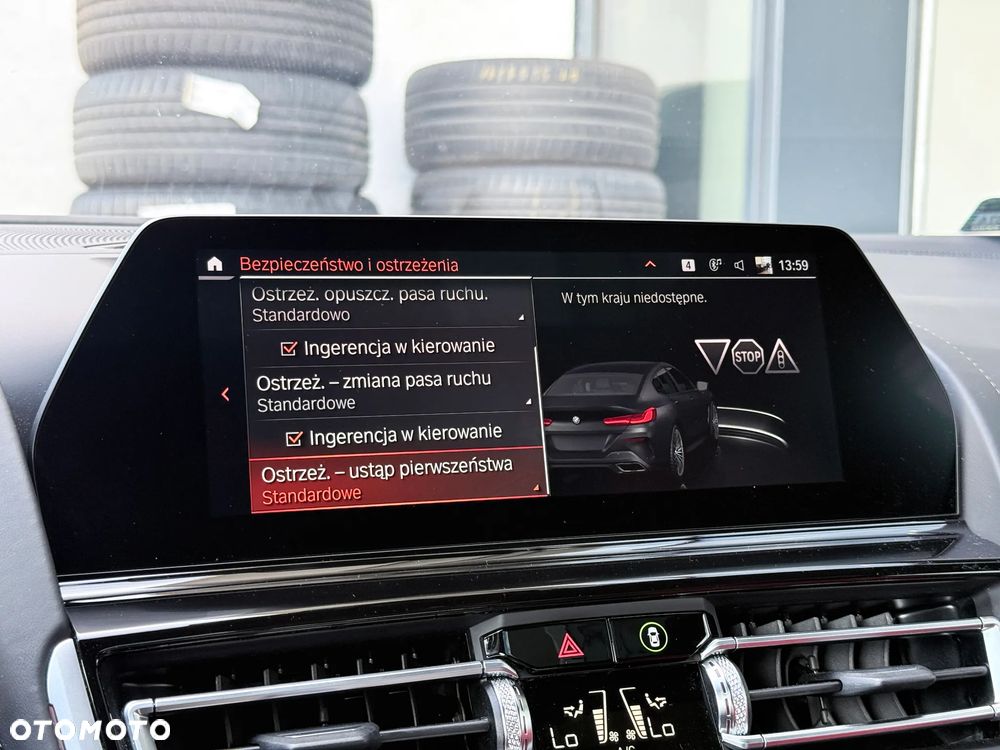 BMW Seria 8 - 41