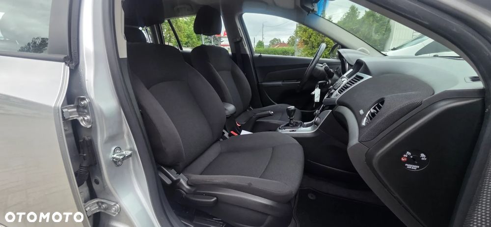 Chevrolet Cruze 1.7TD LT+ - 37