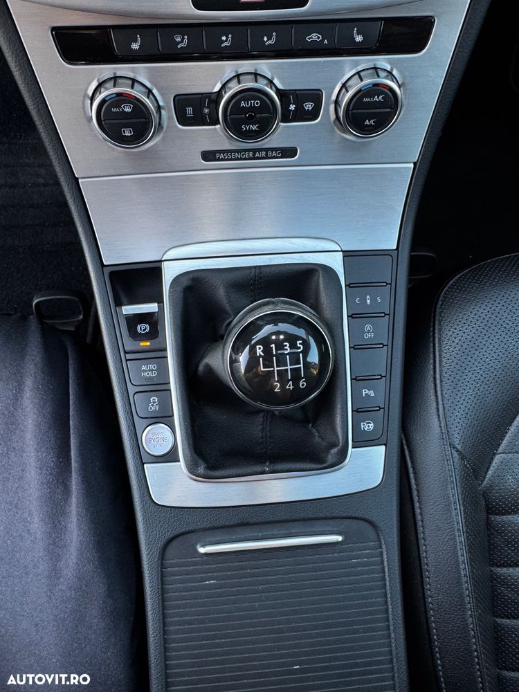 Volkswagen Passat 2.0 TDI Comfortline - 10