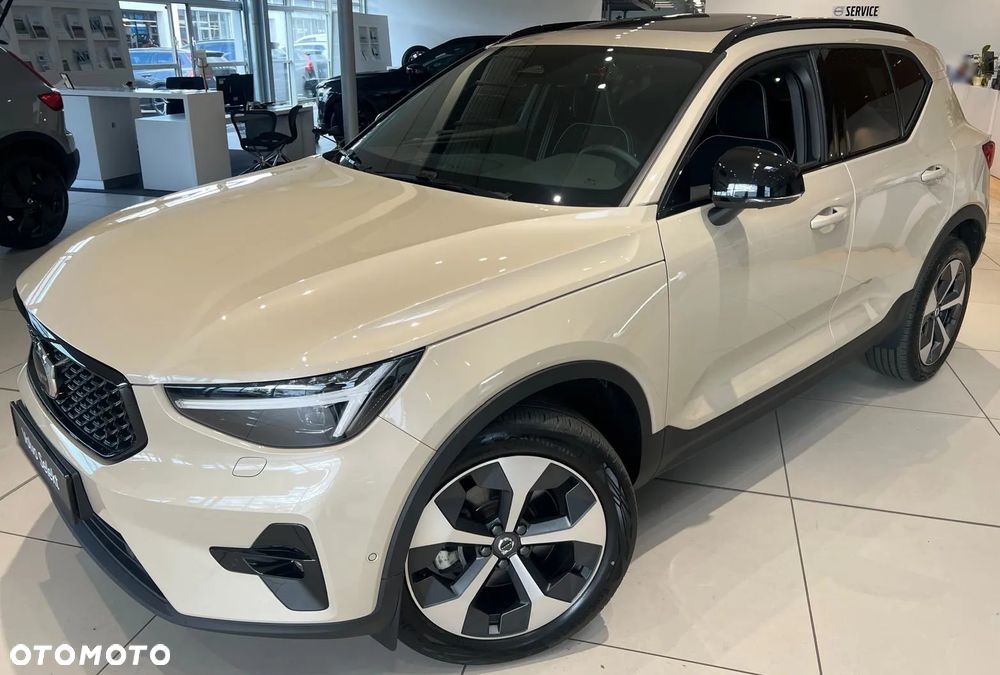 Volvo XC 40 B4 AWD Ultimate Dark - 1