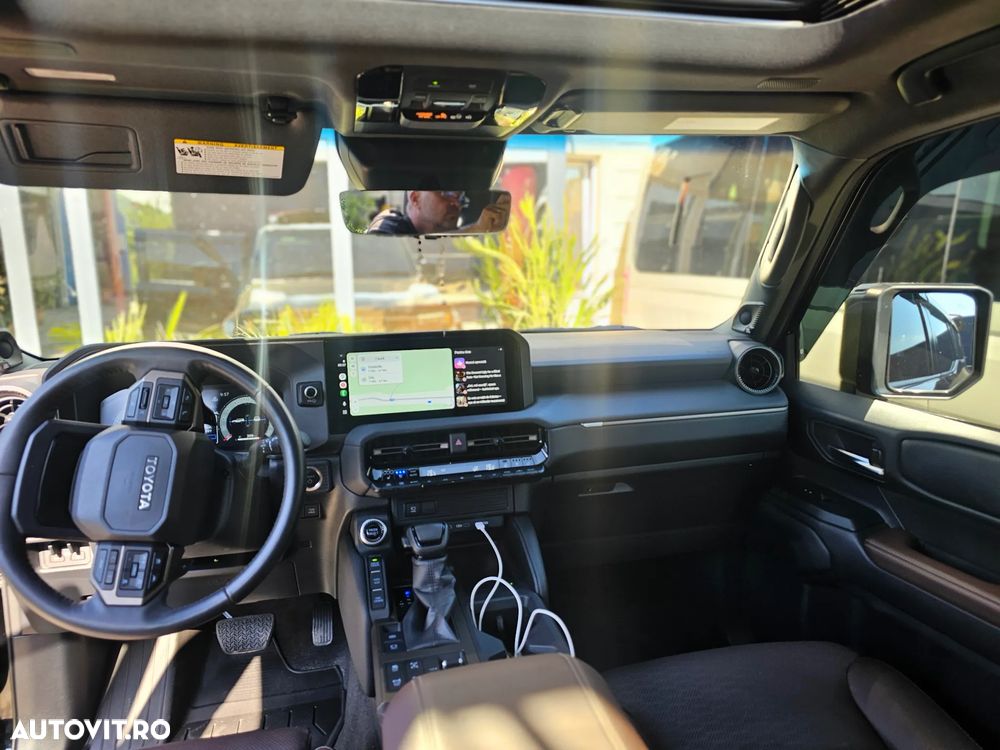 Toyota Land Cruiser 250 - 12