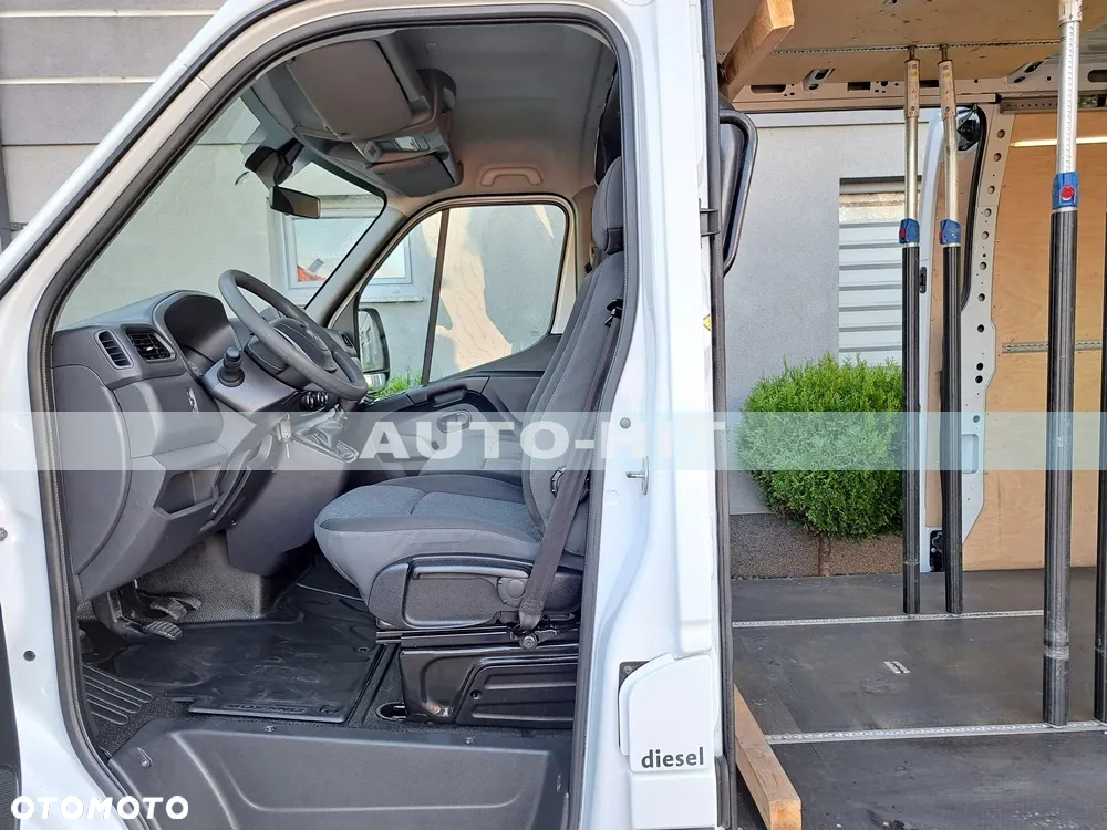 Opel Movano - 8