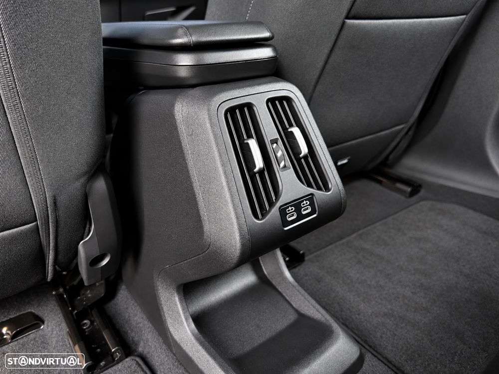 BMW iX2 eDrive20 - 25
