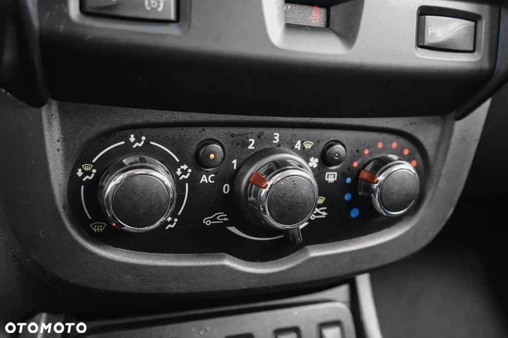 Dacia Duster 1.2 TCe Prestige S&S EU6 - 27