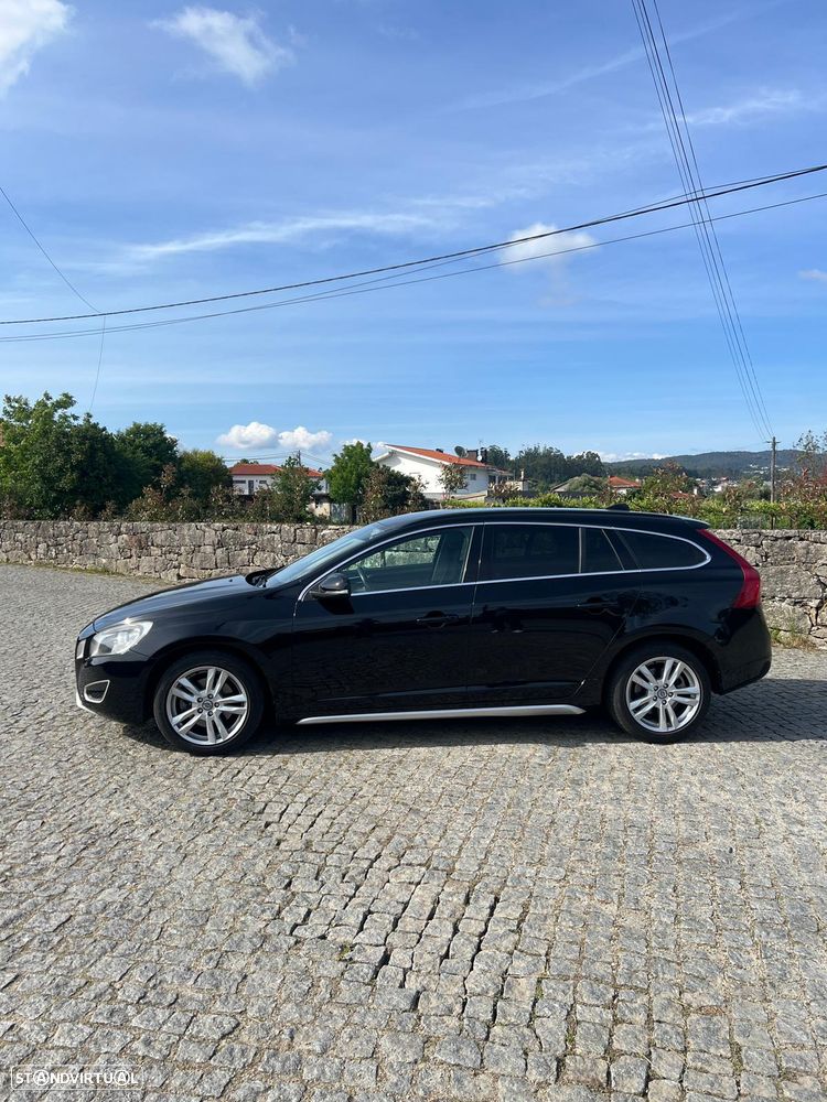 Volvo V60 1.6 D2 Drive Momentum Powershift Start/Stop - 2