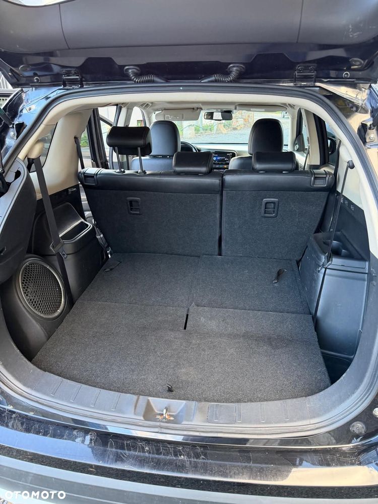 Mitsubishi Outlander 2.0 Intense + 4WD CVT - 13