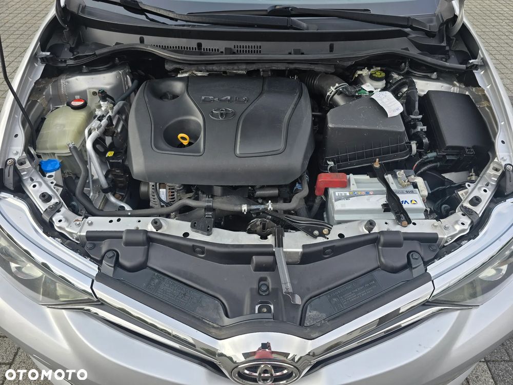 Toyota Auris 1.4 D-4D Active - 16