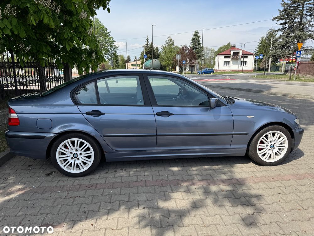 BMW Seria 3 325i - 10