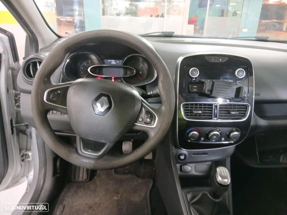 Renault Clio 1.5 dCi Zen - 4
