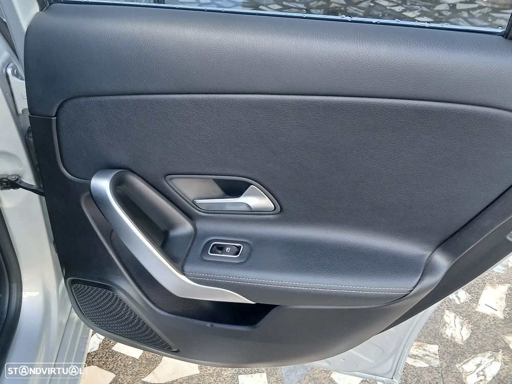 Mercedes-Benz A 180 Limousine d 7G-DCT Progressive - 24