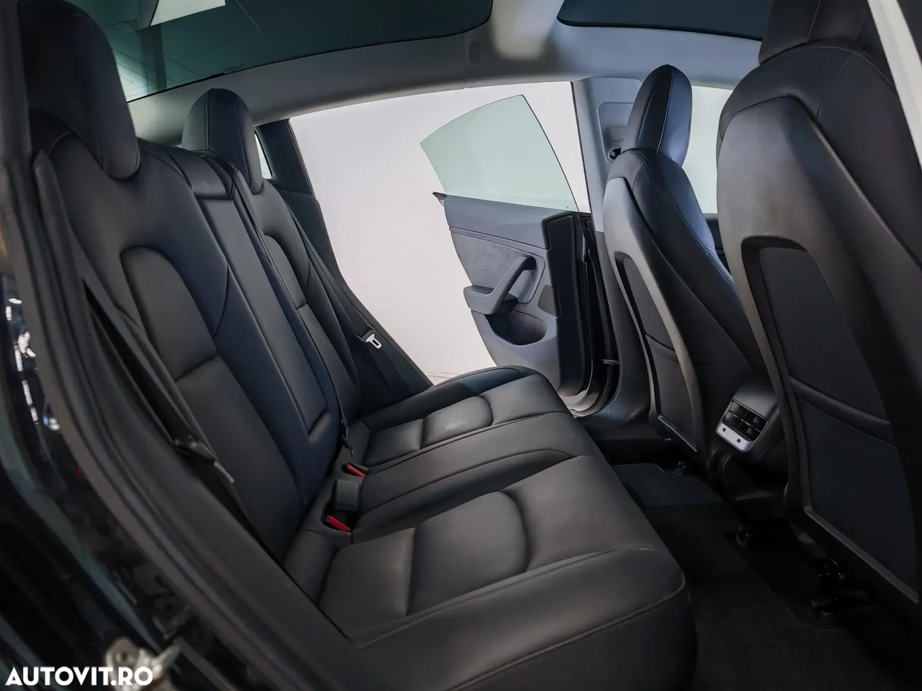 Tesla Model 3 Standard Reichweite Plus Hinterradantrieb - 16