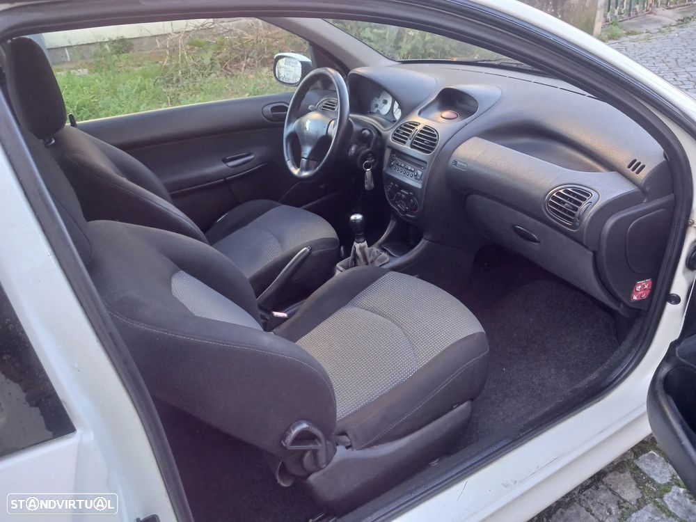 Peugeot 206 1.4 HDi XR - 6