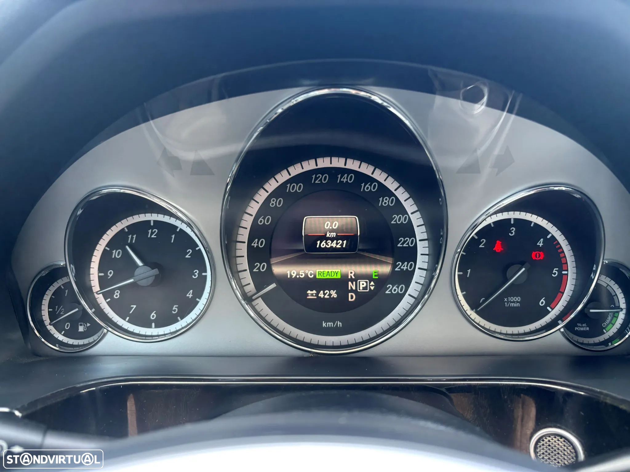 Mercedes-Benz E 300 Bluetec Hybrid Avantgarde - 13