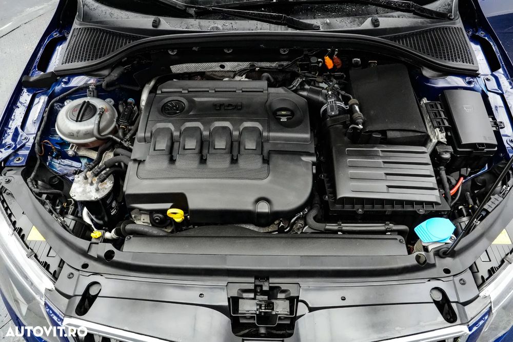 Skoda Octavia 1.6 TDI AMBITION DSG - 24