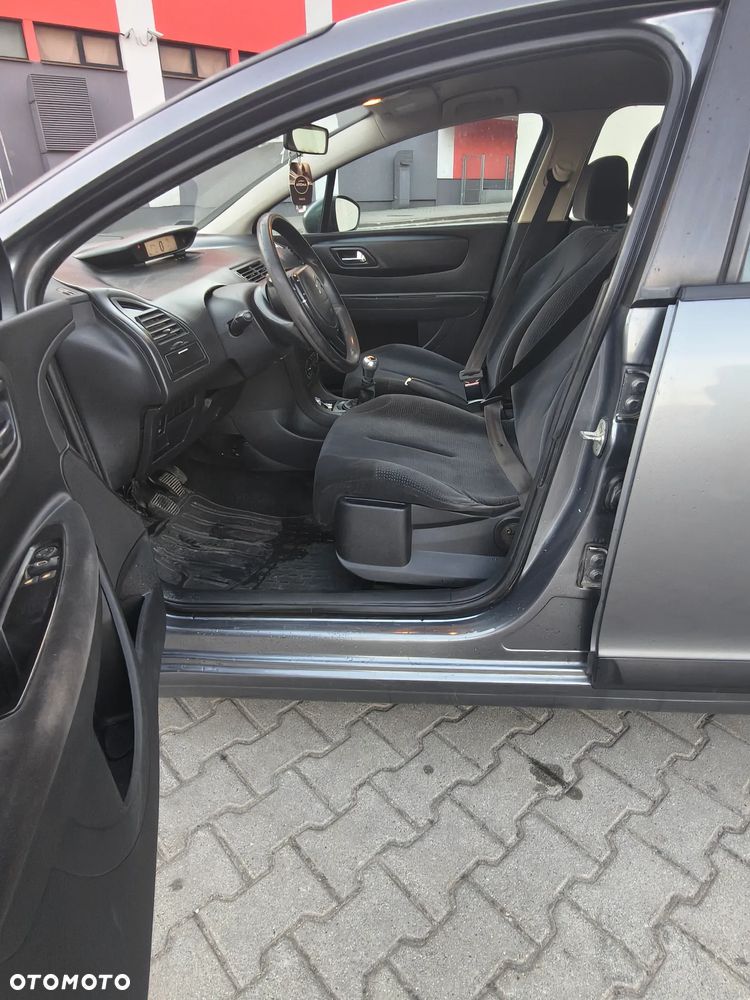 Citroën C4 HDi 90 FAP Style - 9