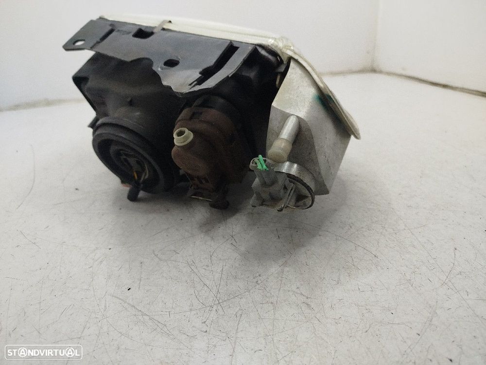 Farol/ Otica Dianteiro Dto Citroën Saxo (S0, S1) - 6