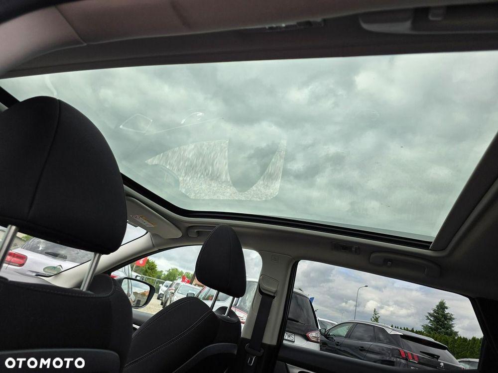 Nissan Qashqai 1.3 DIG-T N-Connecta - 2