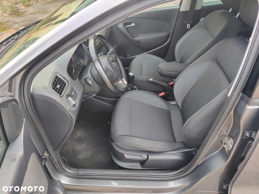 Volkswagen Polo 1.2 MATCH - 15