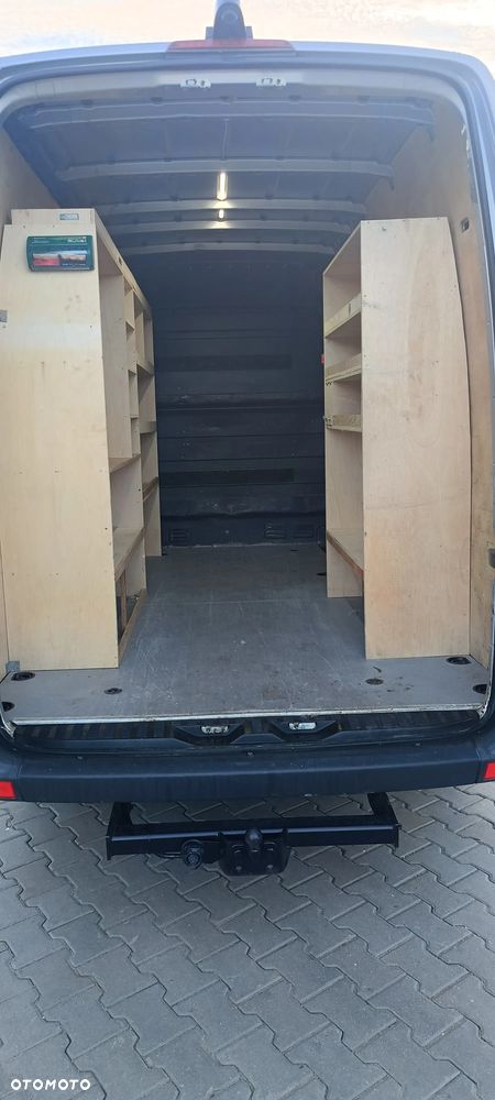 Mercedes-Benz Sprinter - 14