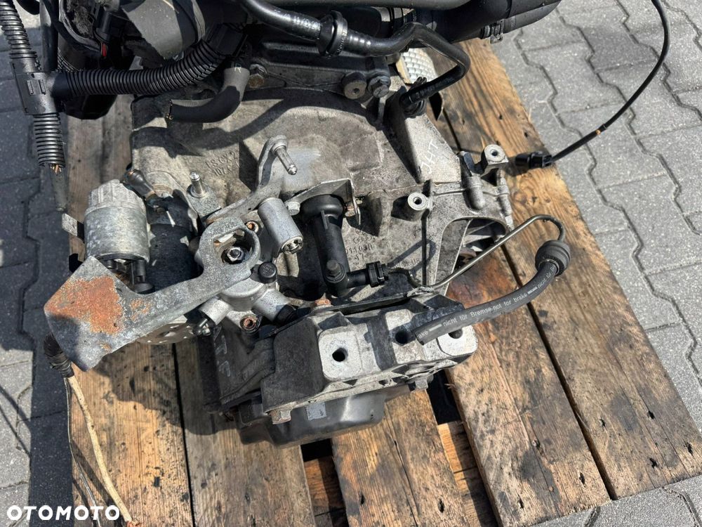 SILNIK KOMPLETNY 1.6 MPI BSE 102 KM AUDI A3 8P 2008 - 9