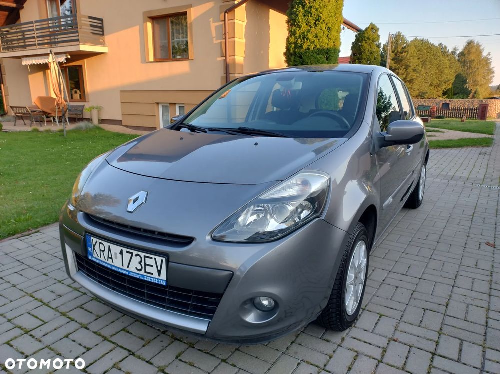 Renault Clio 1.2 16V 75 Dynamique - 13
