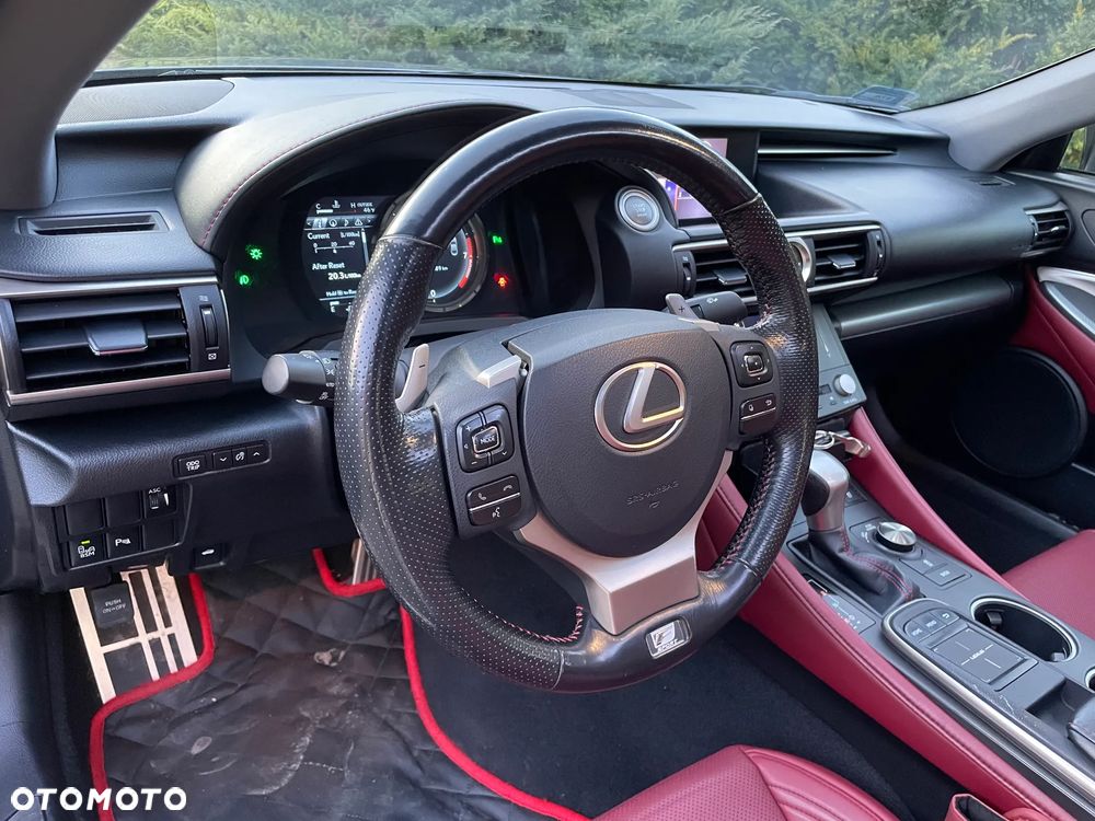Lexus RC - 17