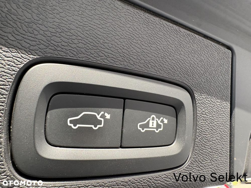 Volvo XC 60 - 24