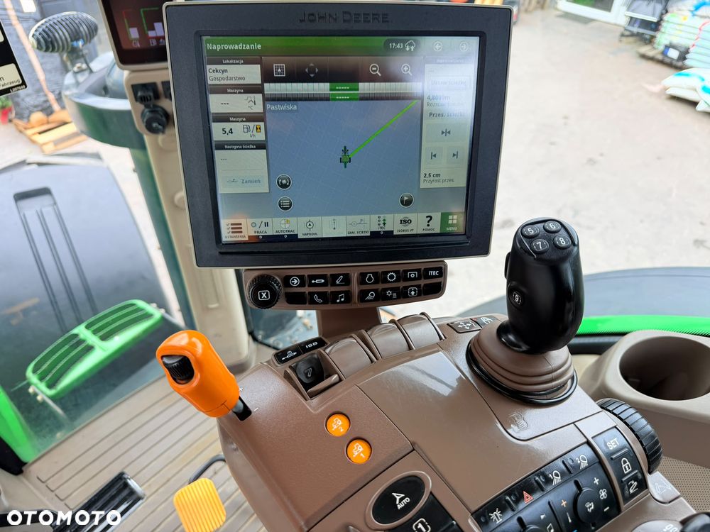 John Deere 7270R - 22