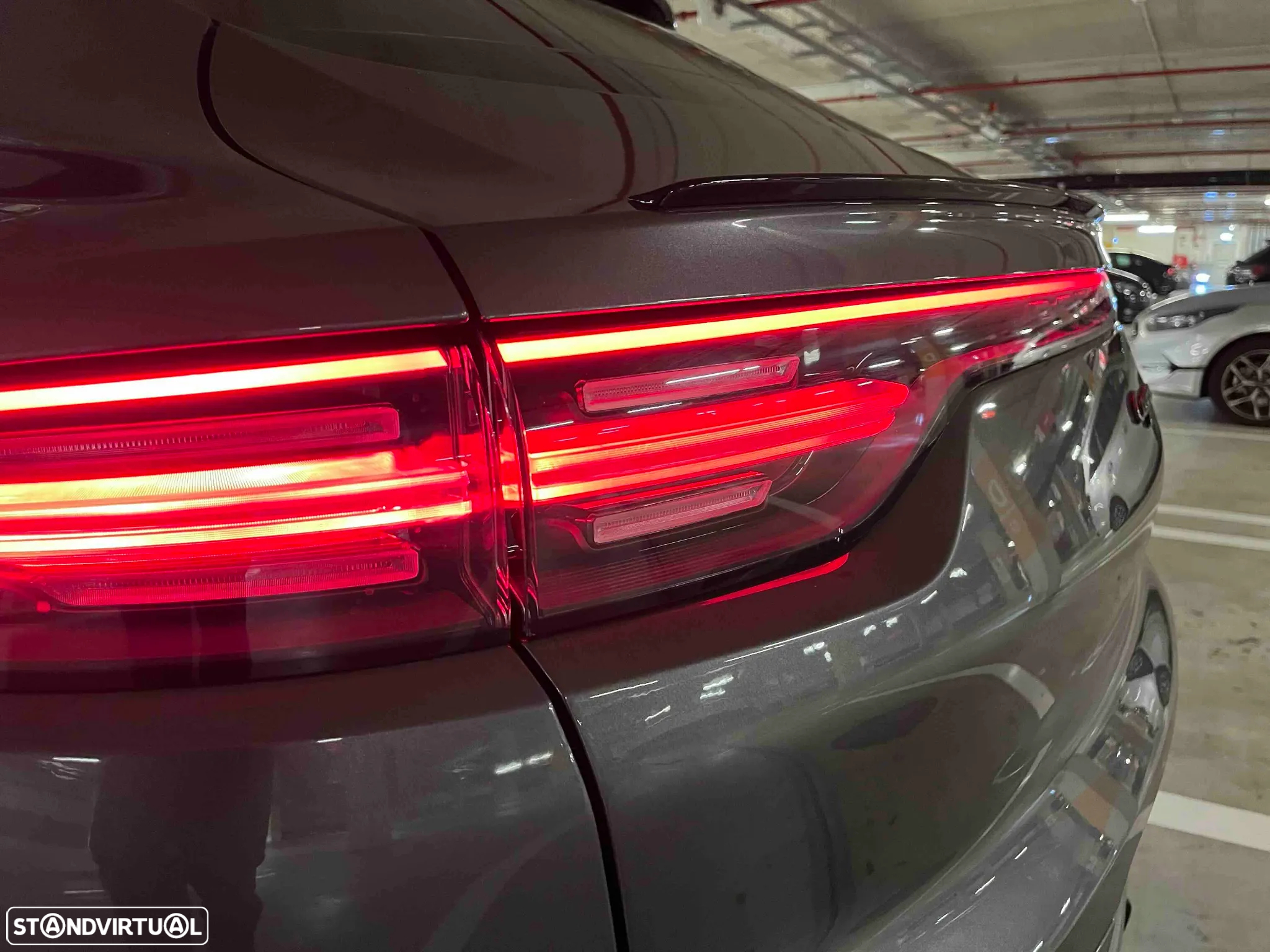 Porsche Cayenne Coupé E-Hybrid - 6