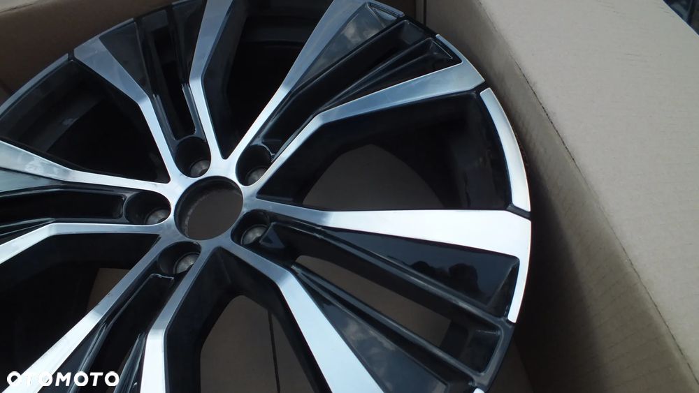 Felga aluminiowa 20 Volvo XC60 II 5x108 32358567 - 7