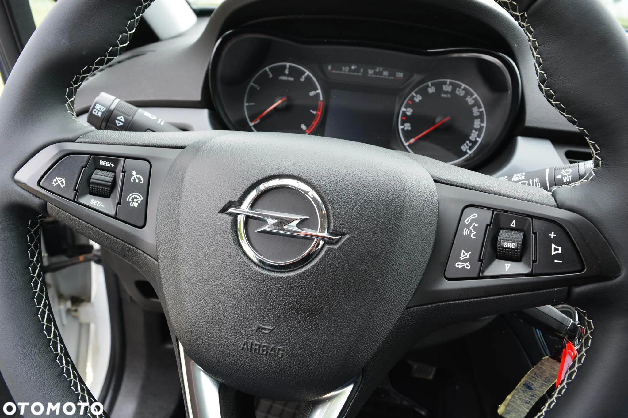 Opel Corsa 1.4 T Enjoy S&S - 19