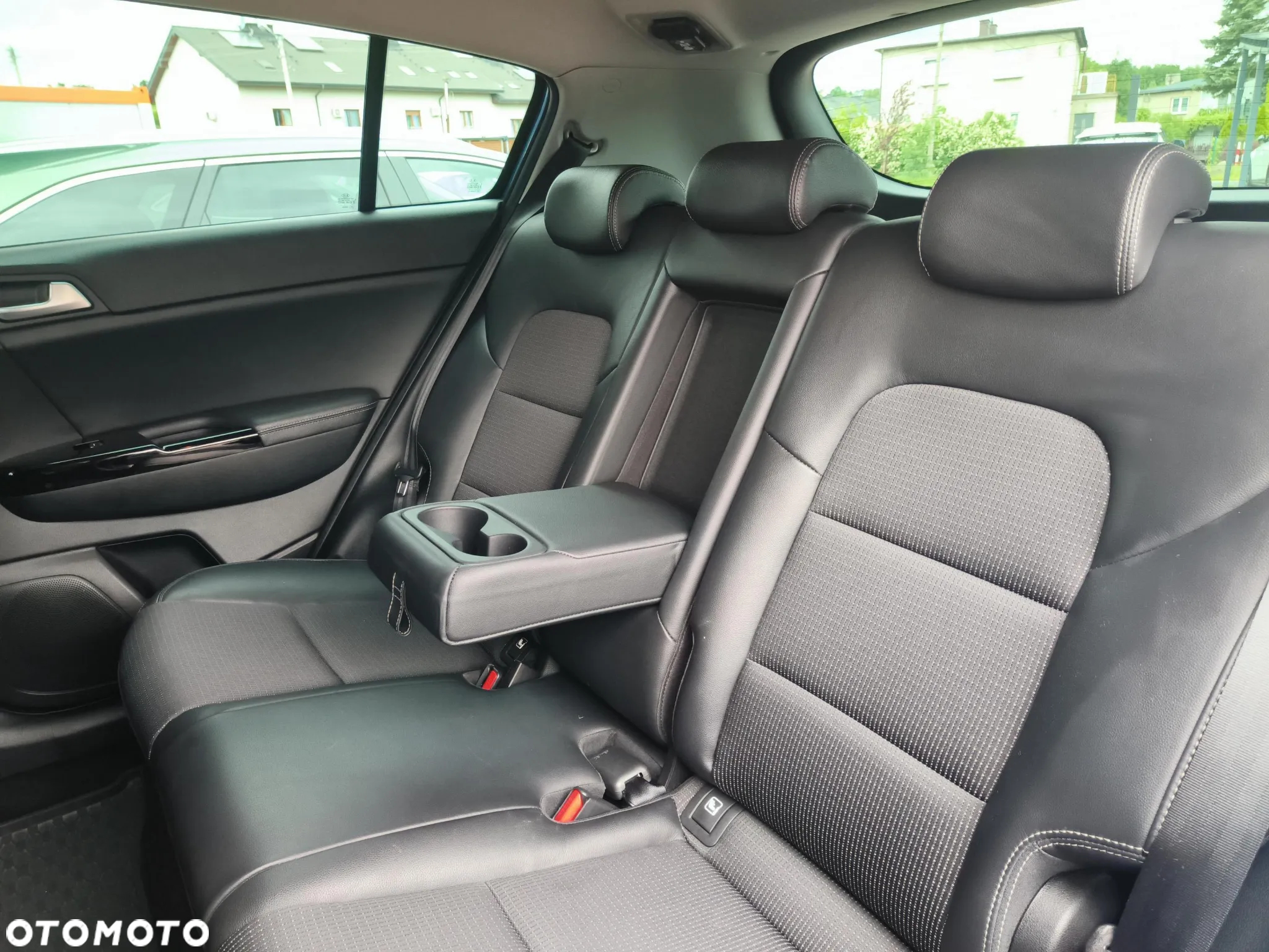 Kia Sportage 1.6 GDI L Business Line 2WD - 23