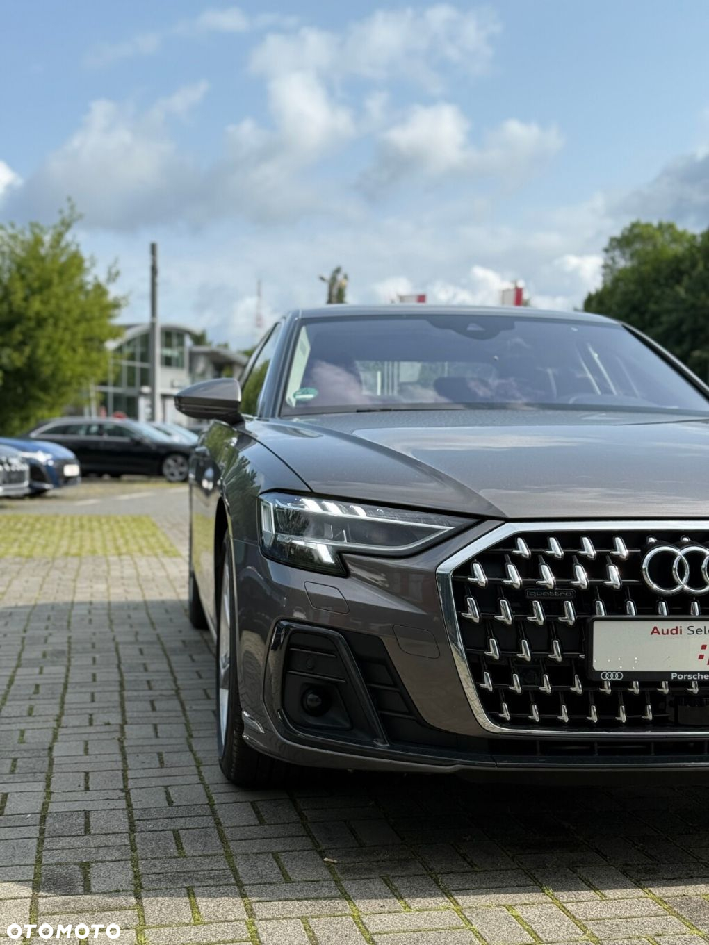 Audi A8 - 10