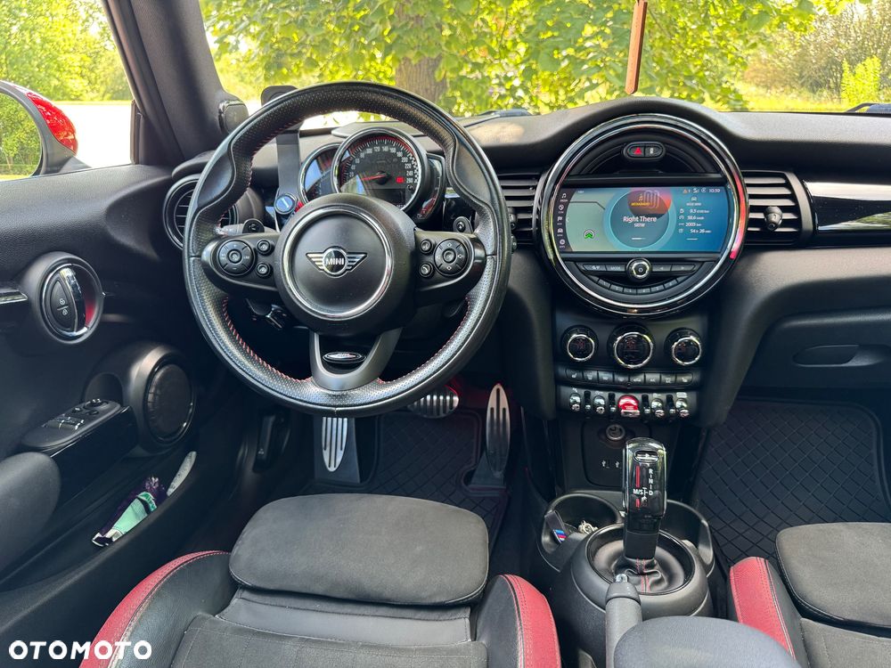 MINI John Cooper Works - 16