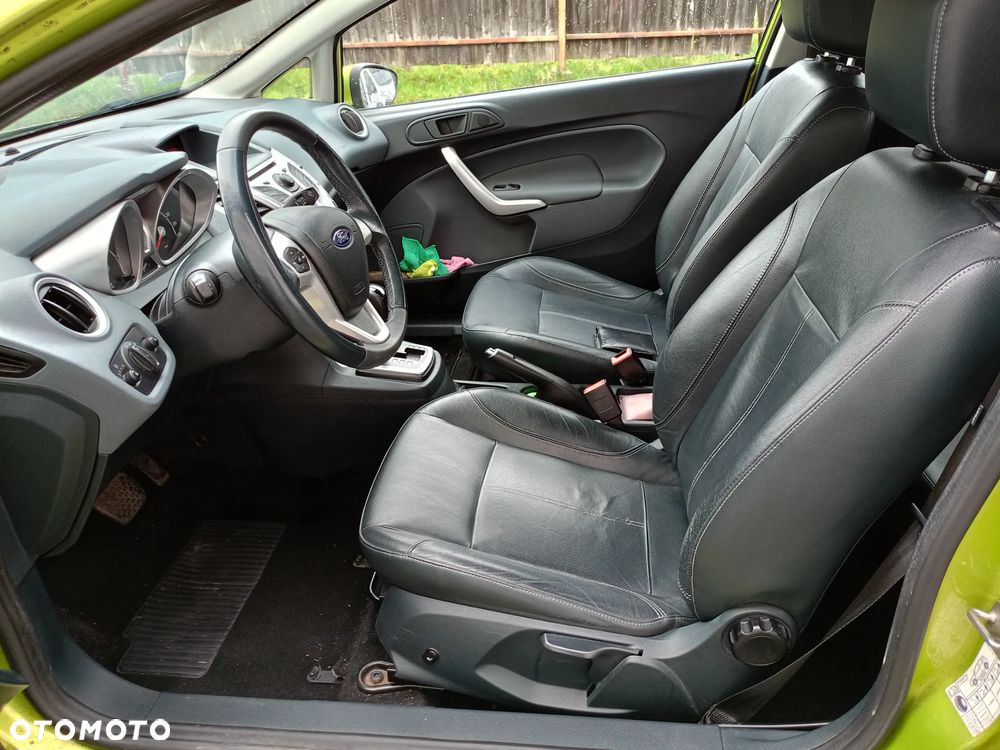 Ford Fiesta 1.4 Autom Titanium - 6