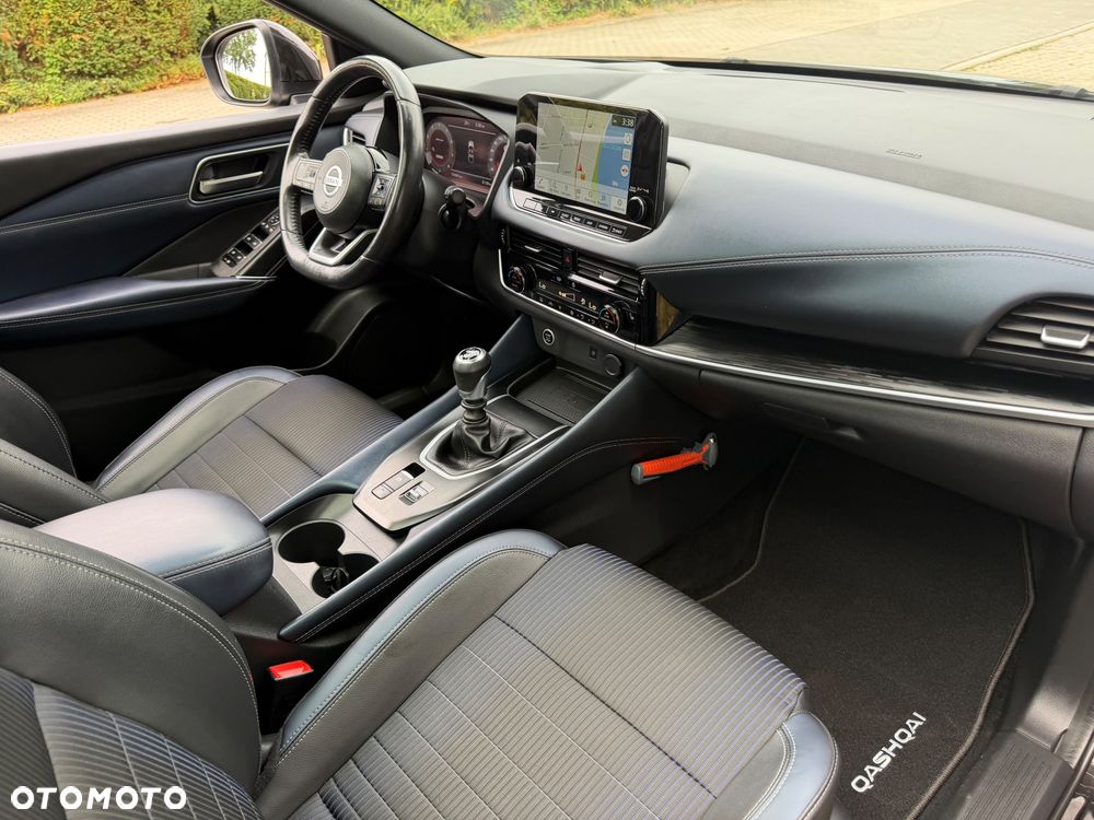 Nissan Qashqai 1.3 DIG-T MHEV Tekna - 32