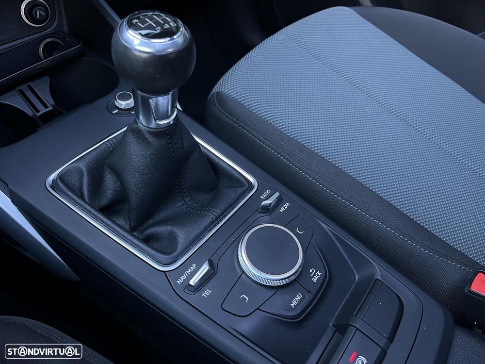 Audi Q2 30 TFSI Design - 21