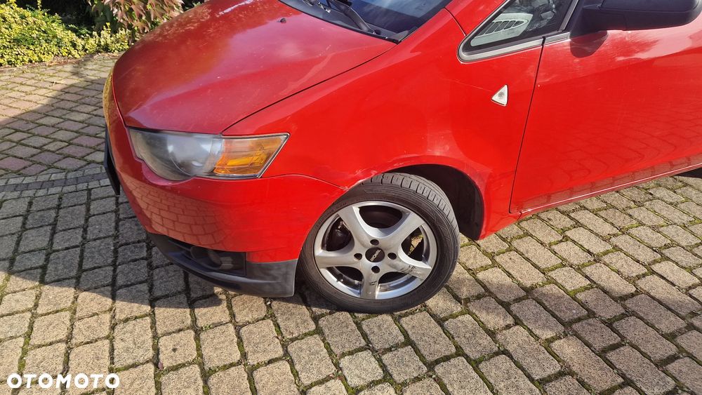 Mitsubishi Colt - 2