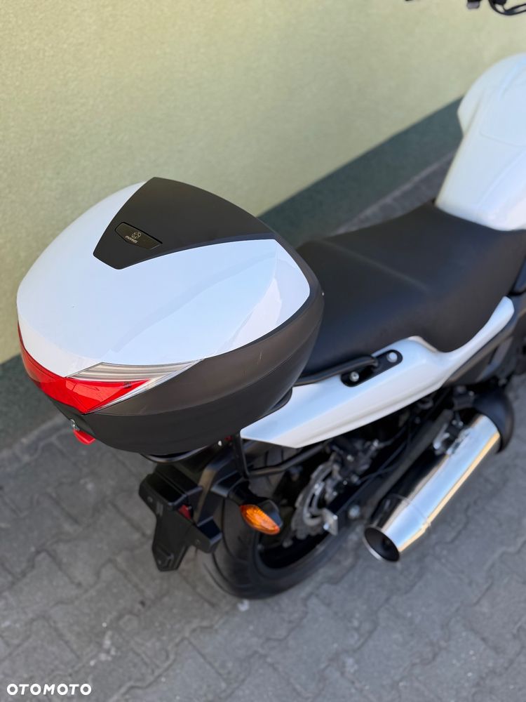 Honda CTX - 13