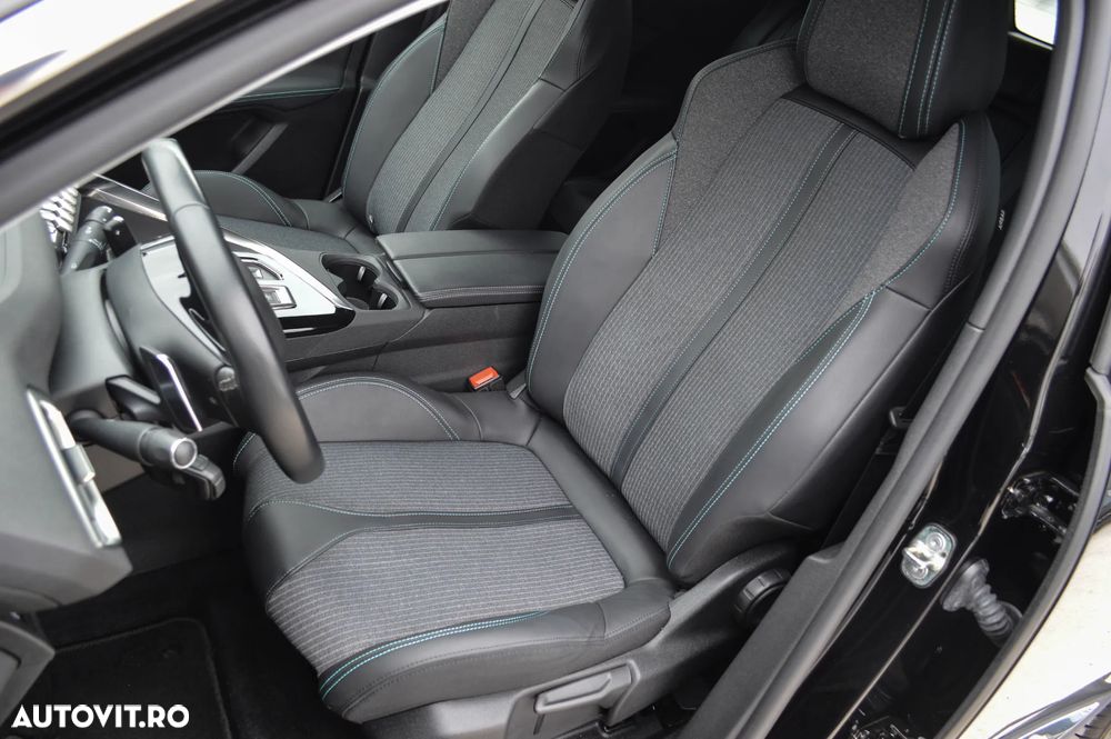 Peugeot 3008 225 e-EAT8 Allure Pack - 37