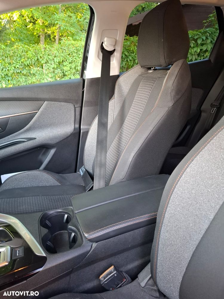 Peugeot 3008 BlueHDi 130 Stop & Start EAT8 Active - 8