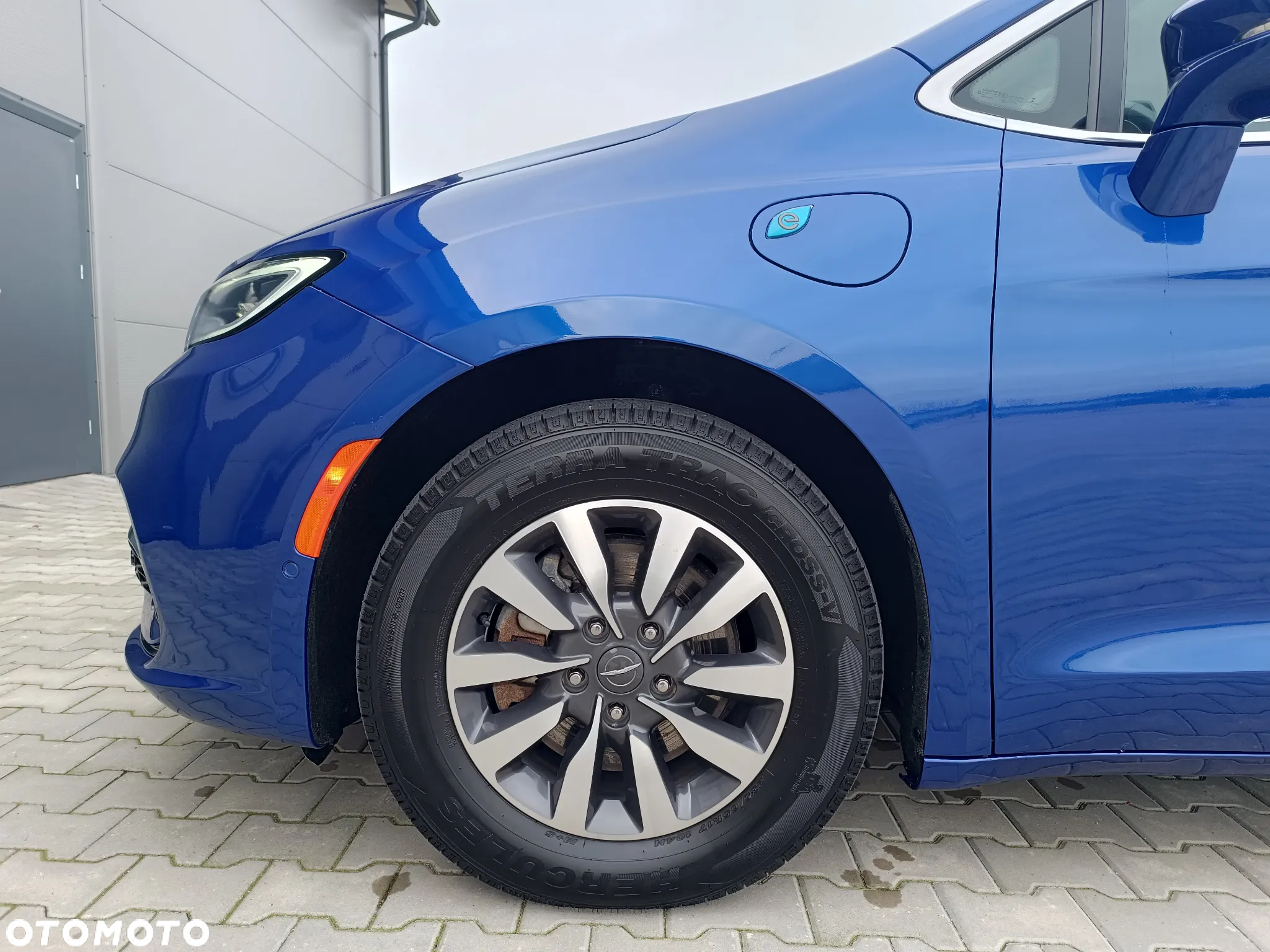 Chrysler Pacifica - 15