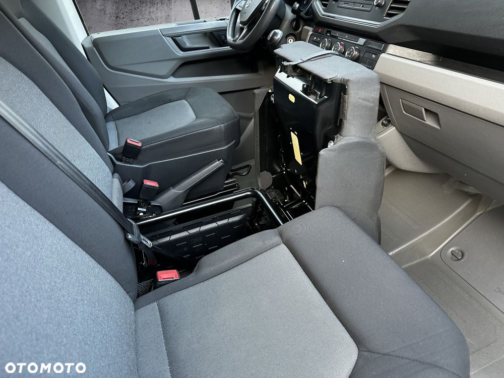 Volkswagen Crafter - 23