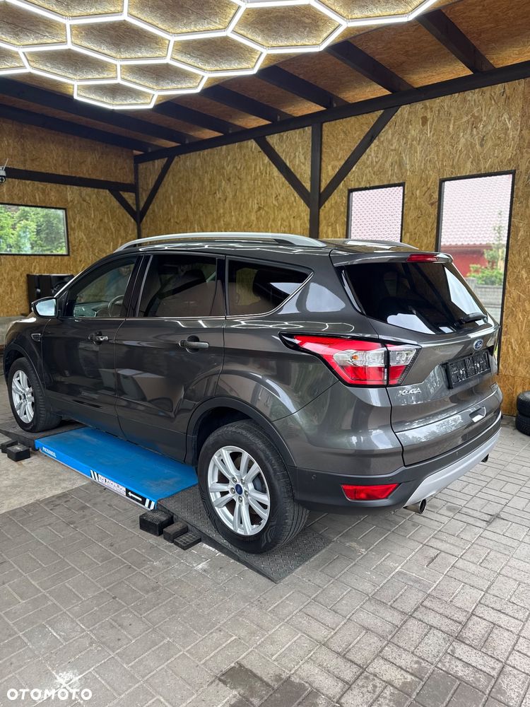 Ford Kuga 1.5 EcoBoost FWD Titanium ASS MMT6 - 4