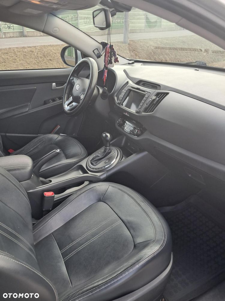 Kia Sportage 2.0 CRDI XL - 9