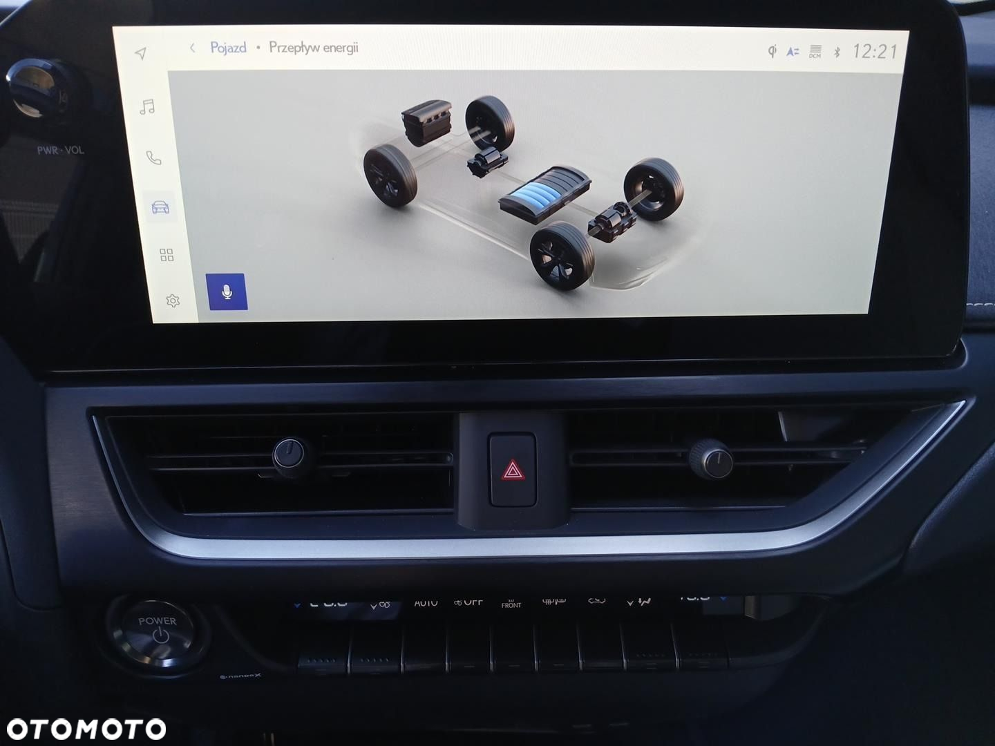 Lexus UX - 18