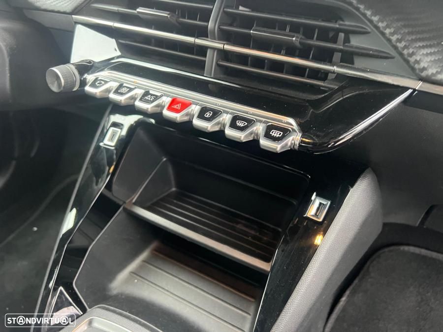 Peugeot 2008 1.2 PureTech Active - 8