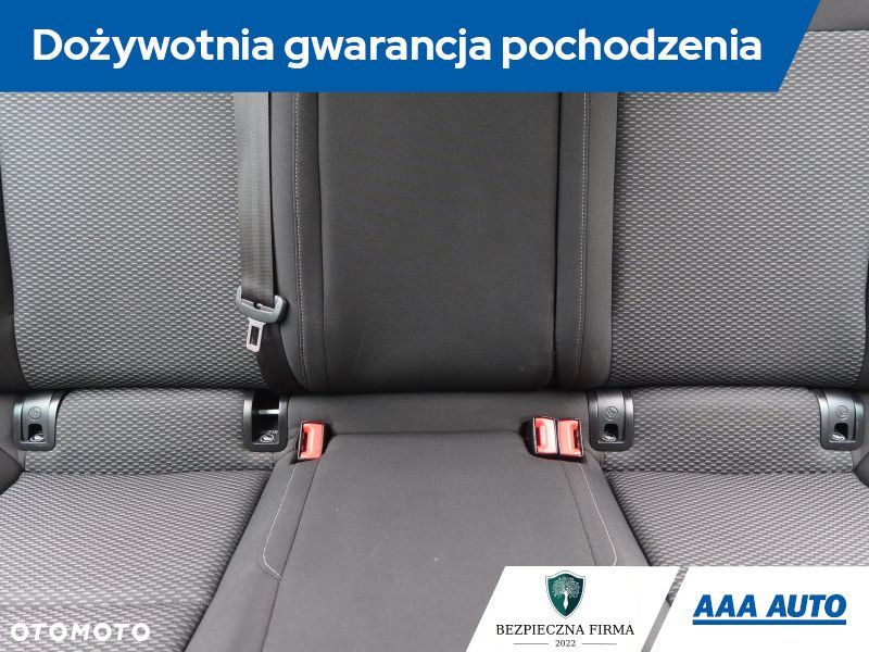 Volkswagen Golf - 11