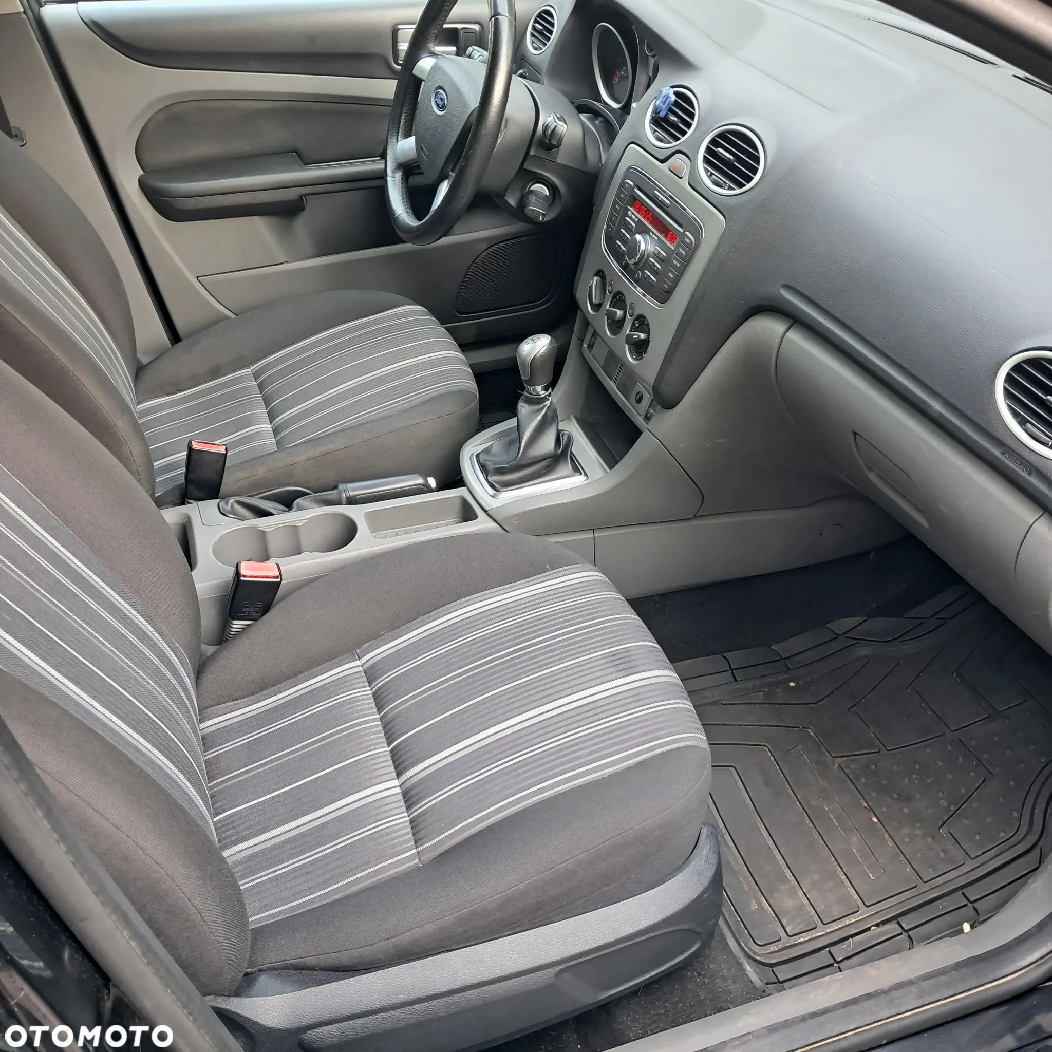 Ford Focus - 24