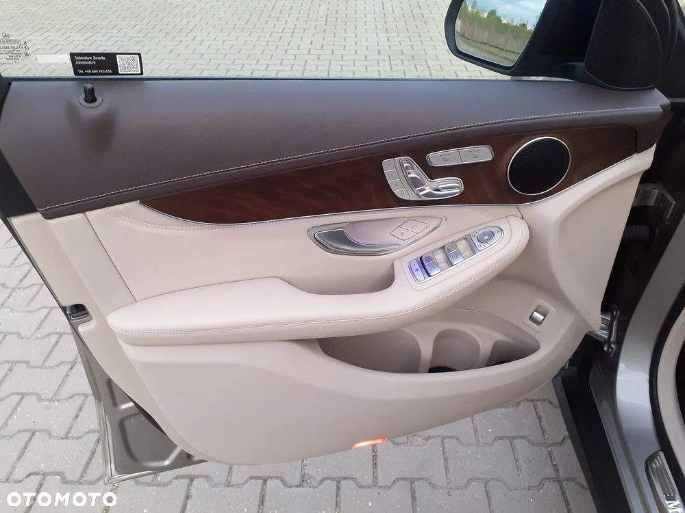 Mercedes-Benz GLC 200 4Matic 9G-TRONIC AMG Line Plus - 18